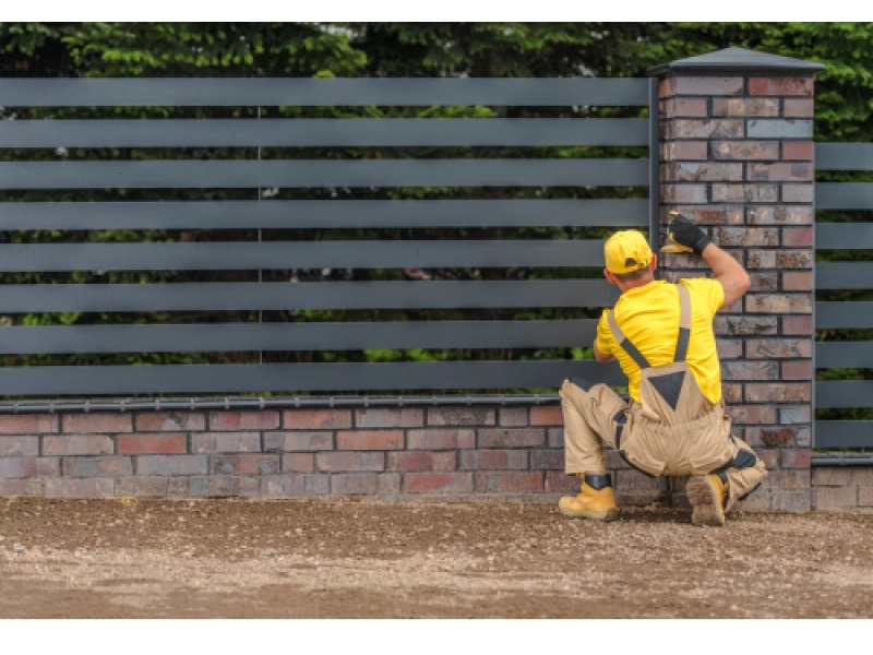 Die häufigsten Fehler beim Aufbau von Maschendrahtzäunen u