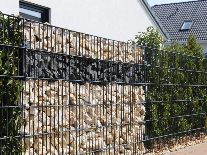 Zubehör für Gabionenzäune: Körbe, Verbindungsstücke, Ab